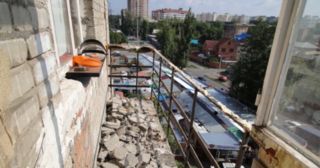 Демонтаж балкона Ломоносов, цена от 2971 руб.