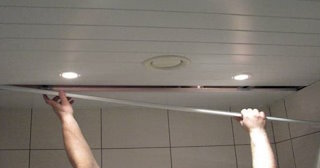 Демонтаж реечных потолков в Ломоносове - цена за м2 от 470 рублей - Сварной-Лмн