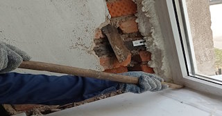 Демонтаж оконных откосов по выгодной цене от 522 руб. в Ломоносове - Сварной-Лмн